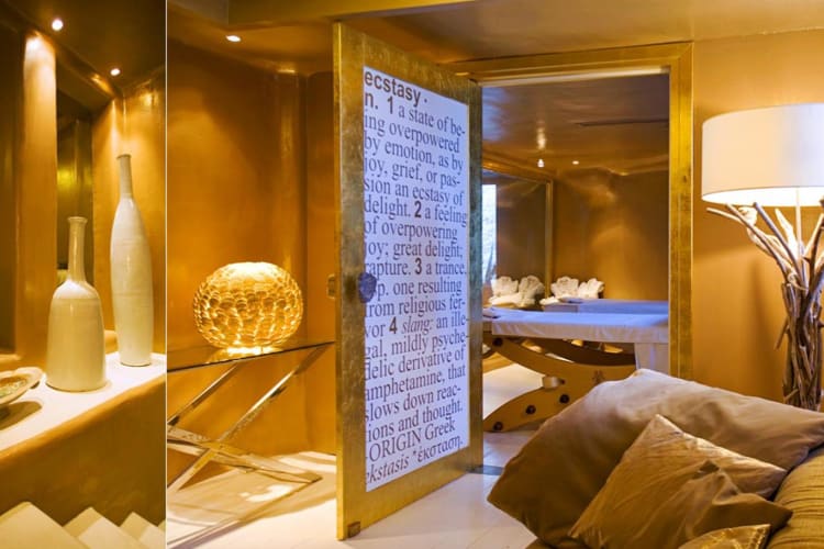 Spa entrance